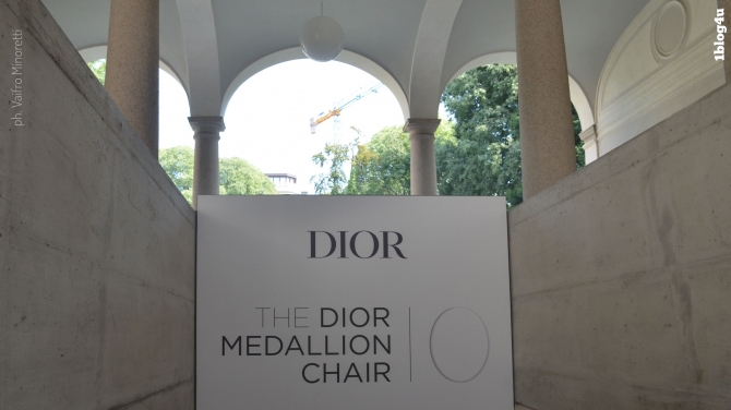 DIOR: the Medallion Chair - Gabriella Ruggieri & partners